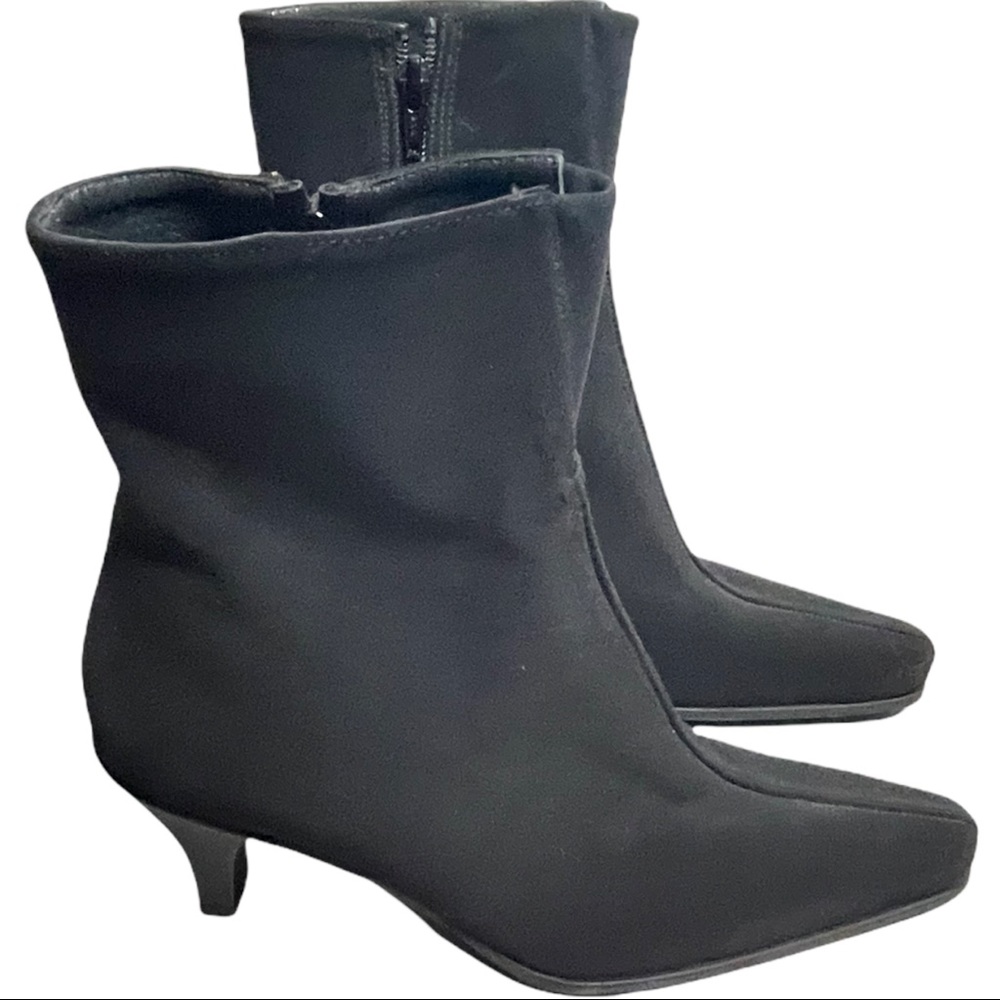 Stuart Weitzman Sleek Classic Microfiber Stretch … - image 1